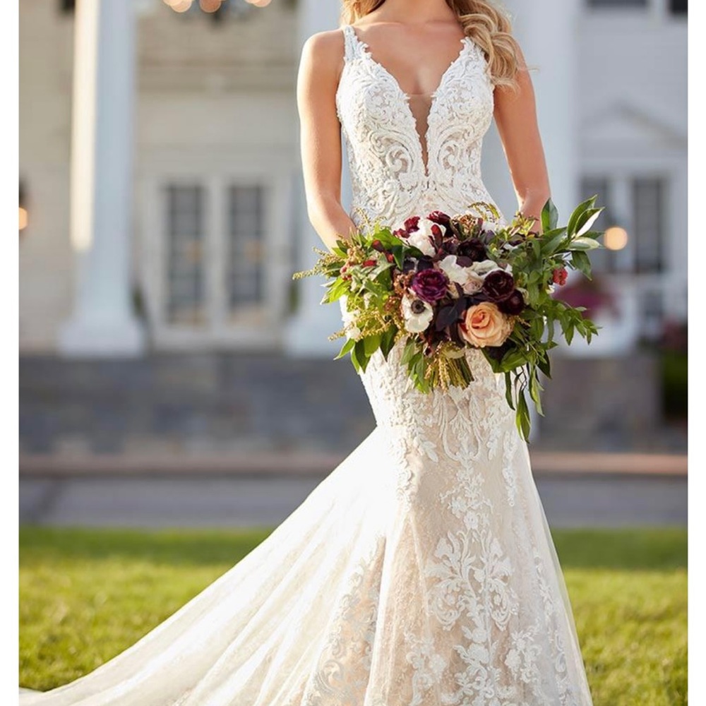 MARTINA LIANA 1078 WEDDING GOWN